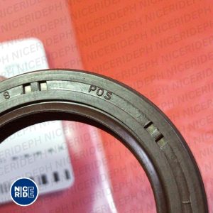 MD372536 Camshaft Oil Seal